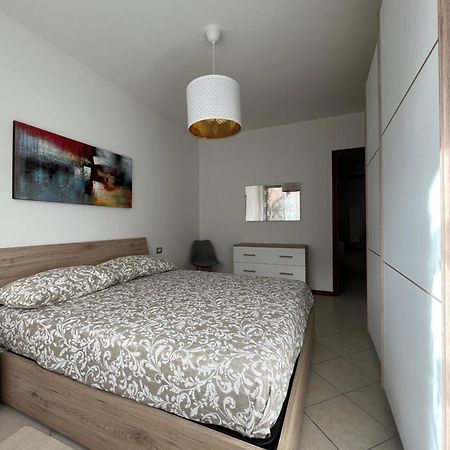 Elegante Casa -Rho Fiera Lejlighed Vanzago Eksteriør billede