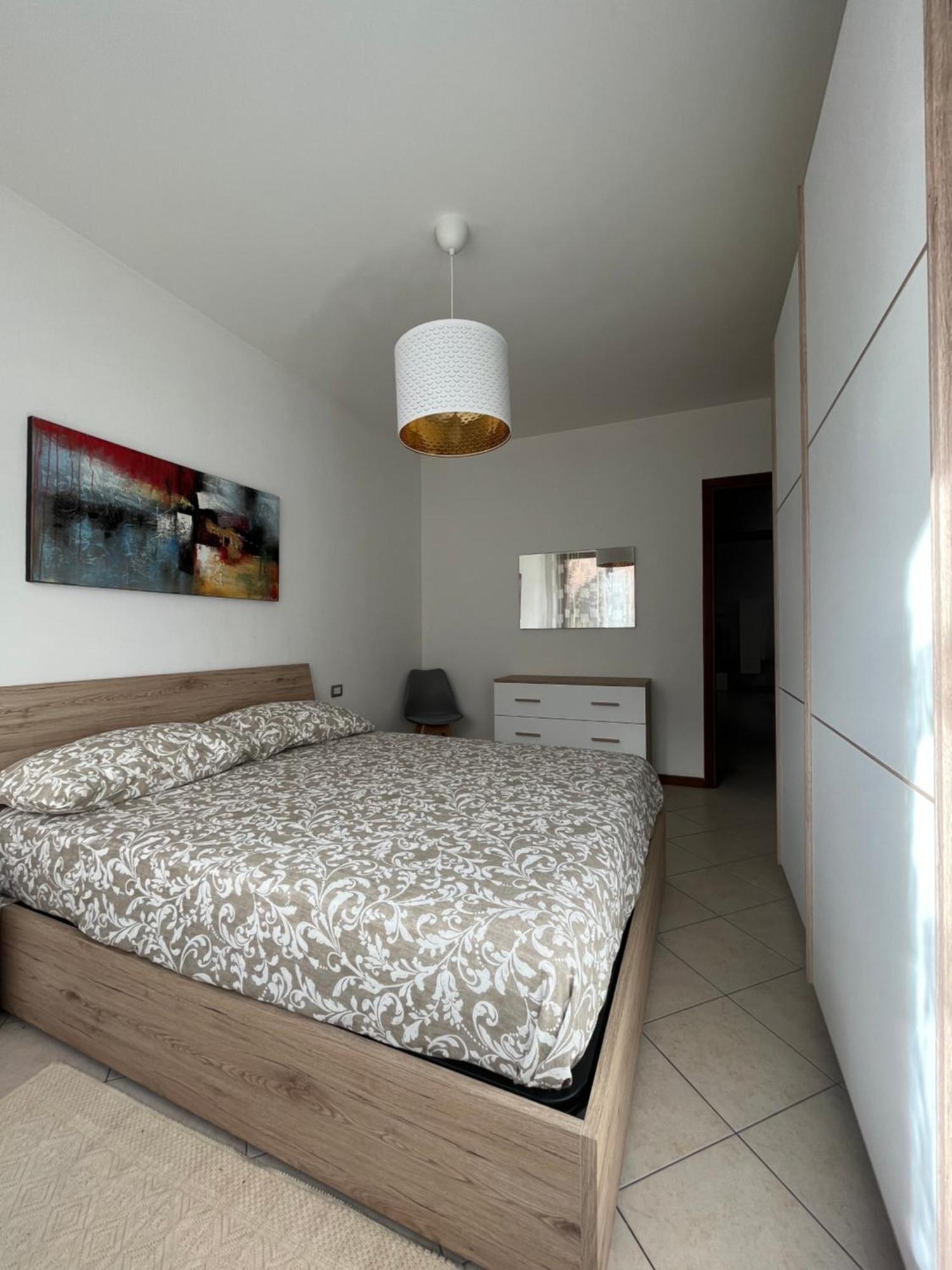Elegante Casa -Rho Fiera Lejlighed Vanzago Eksteriør billede
