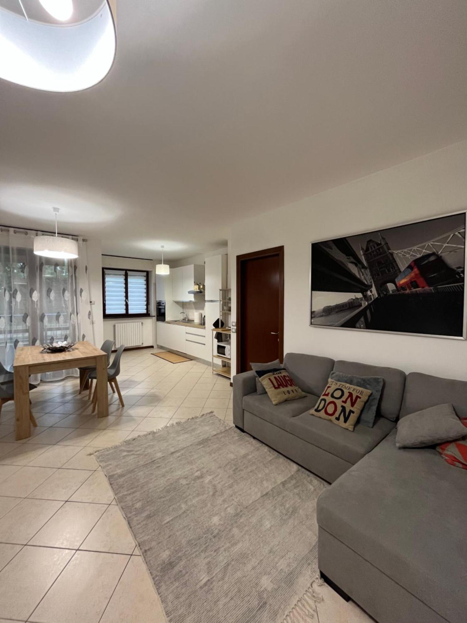 Elegante Casa -Rho Fiera Lejlighed Vanzago Eksteriør billede