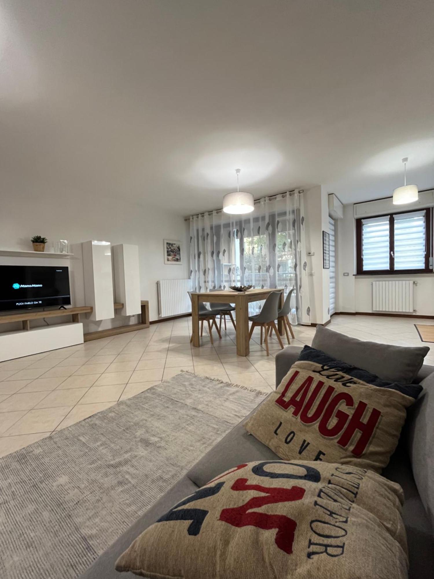 Elegante Casa -Rho Fiera Lejlighed Vanzago Eksteriør billede